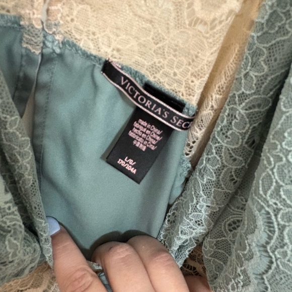 Victoria's Secret Sage Green Satin & Cream Lace Trim Cami Top - Picture 3 of 5